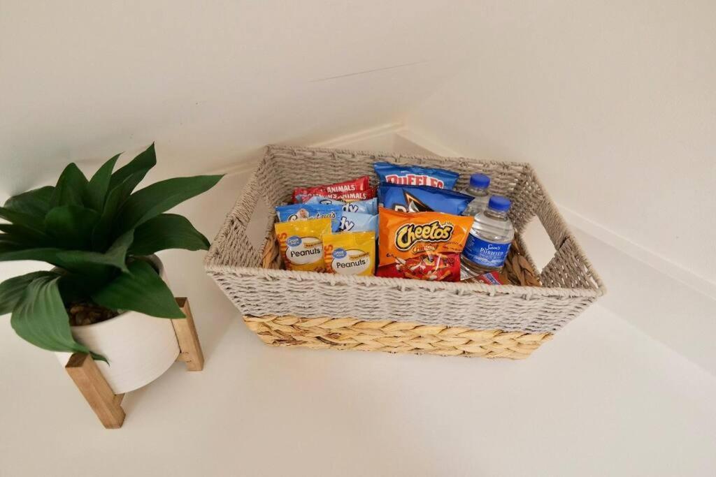 Boho Bliss - 1br, 1bath W/patio! Appartement Chicago